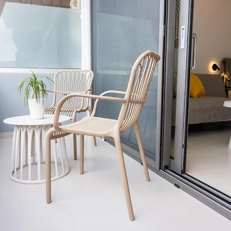 Pine View Urban Living 2 *