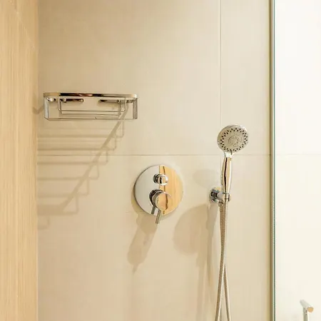 Pine View Urban Living 2 דירה *